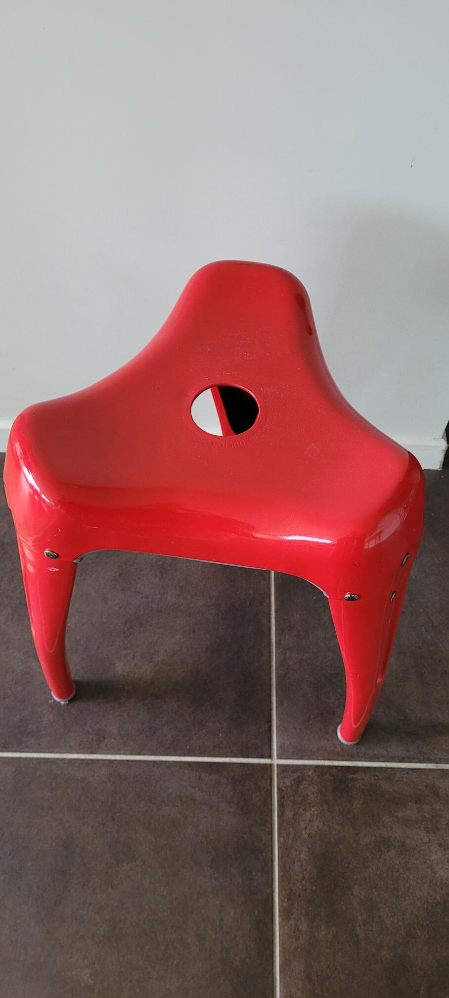 Dulton Stool by Yasu Sasamoto model "wisdom teeth"