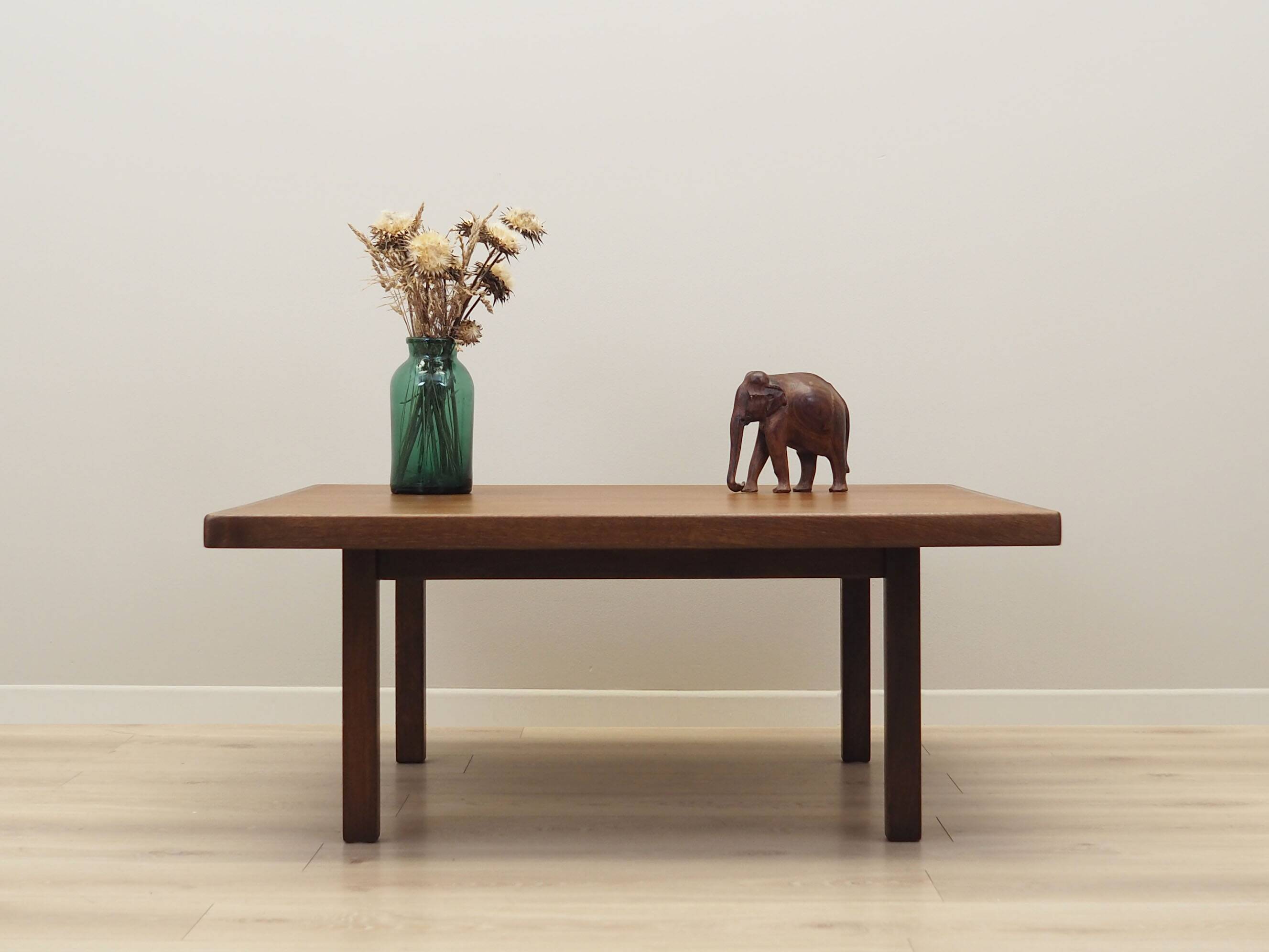 Oak coffee table, Danish design, 1960s, designer: Hans J. Wegner, manufactu