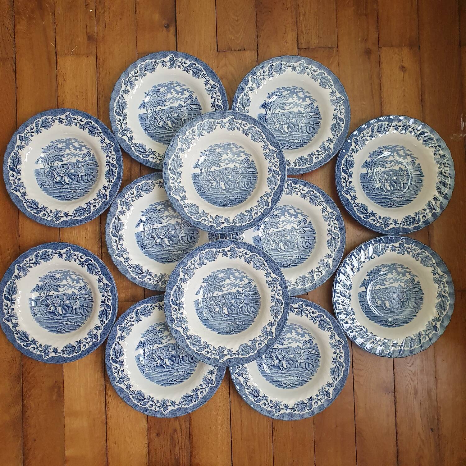 12 English porcelain soup plates