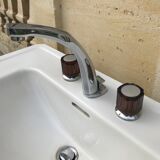 Art deco sink made of earthenware