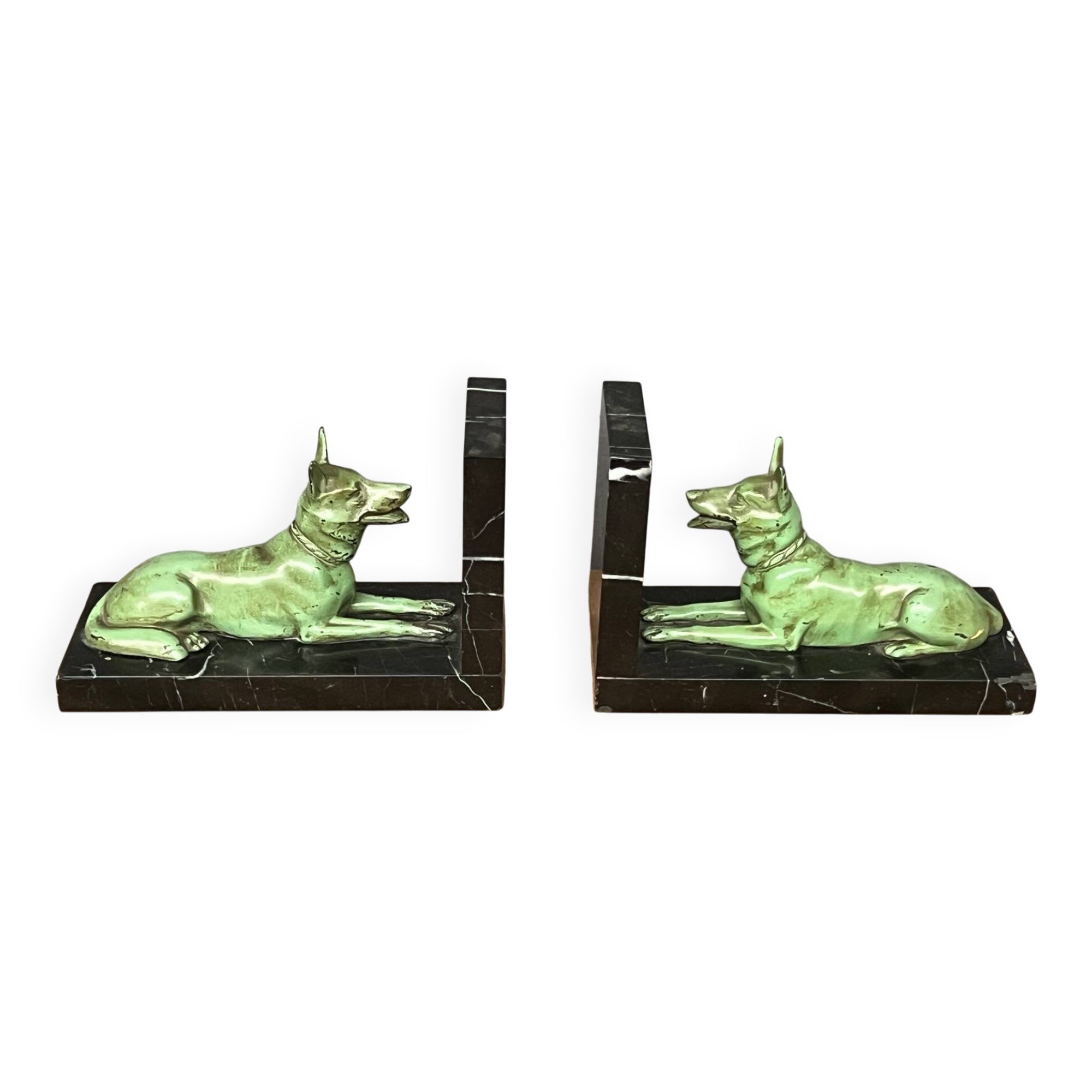 Art Deco bookends. Regule with patina and marble.