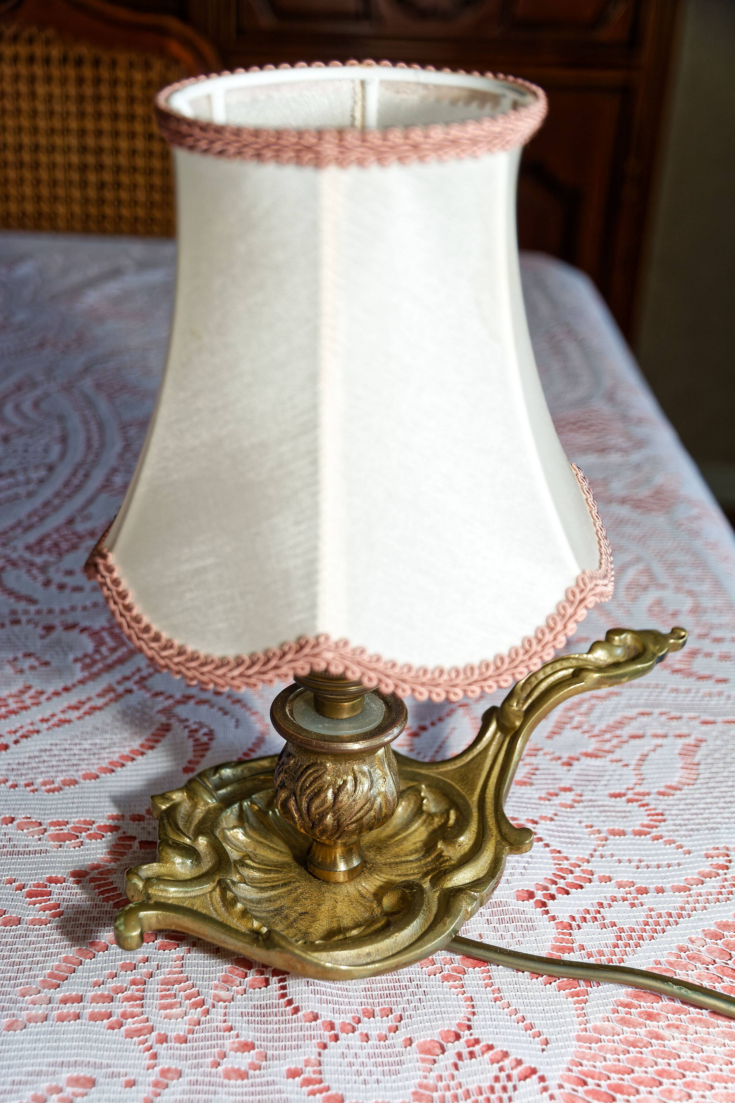 Bedside lamp