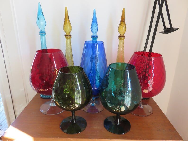 Vase Italie en verre bleu texturé, années 70 Selency