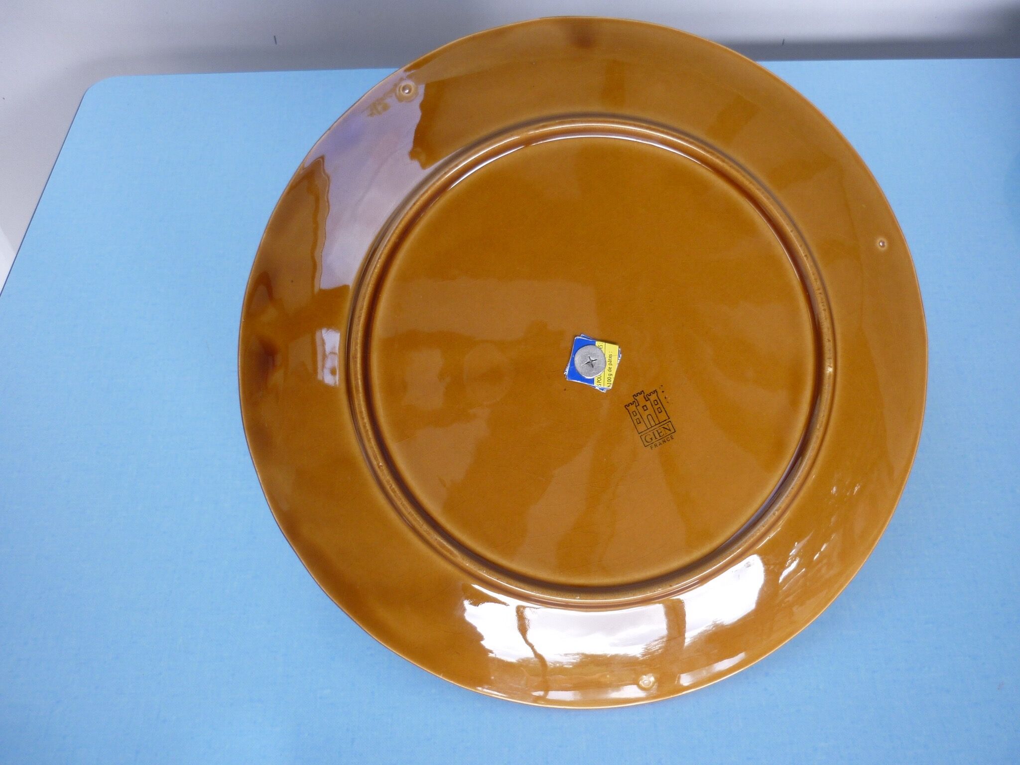 Cheese platter of Gien, vine leaves, 1960