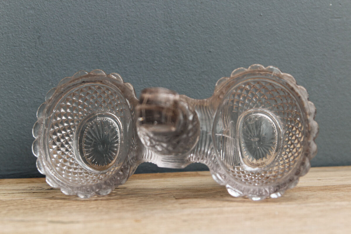 Moulded glass saleron