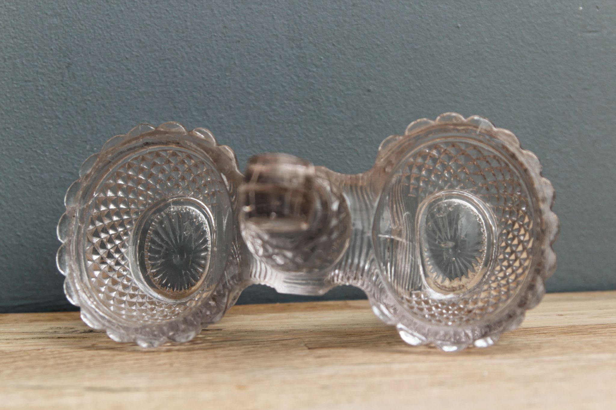 Moulded glass saleron