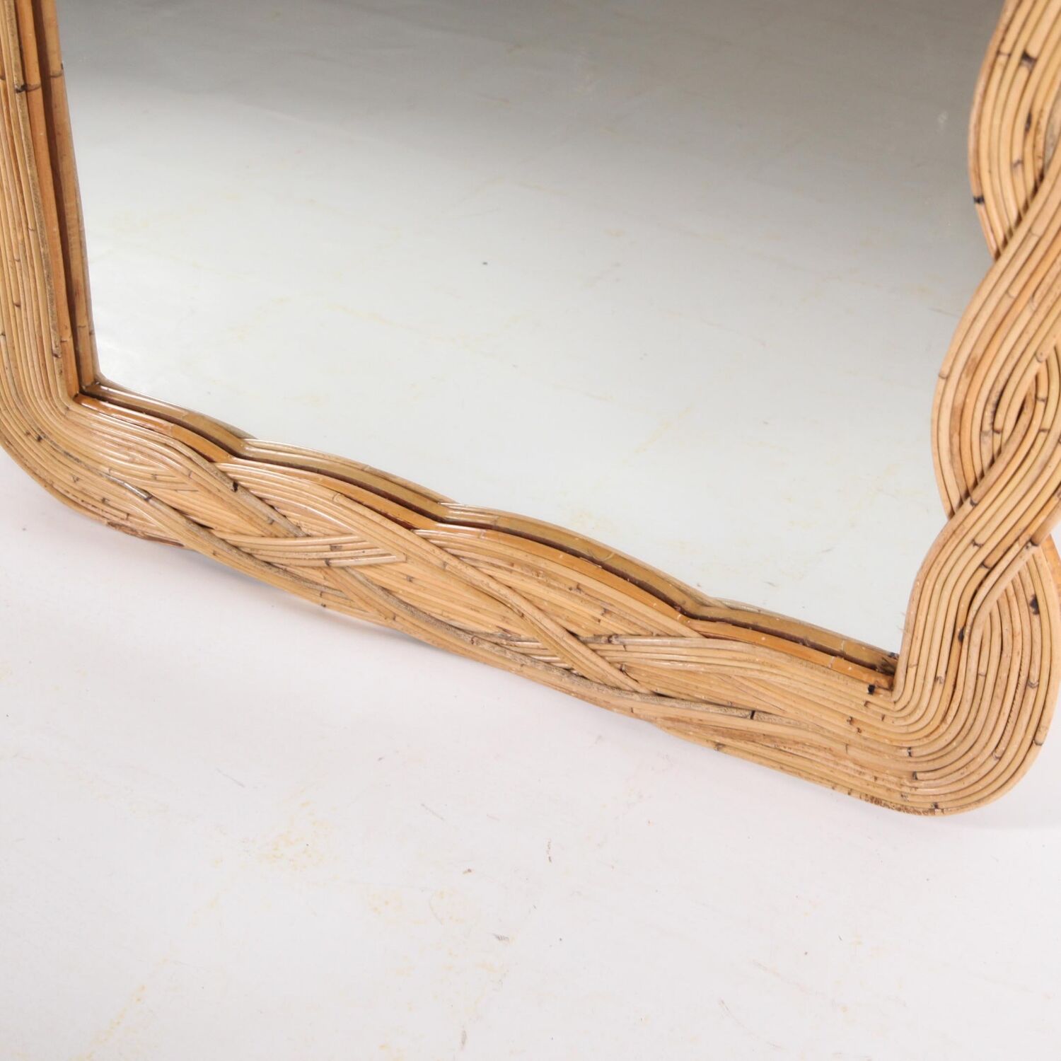 Large rattan leaf pattern mirror
