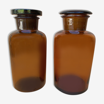 Duo of old apothecary pot in amber brown glass, capacity 1 liter.