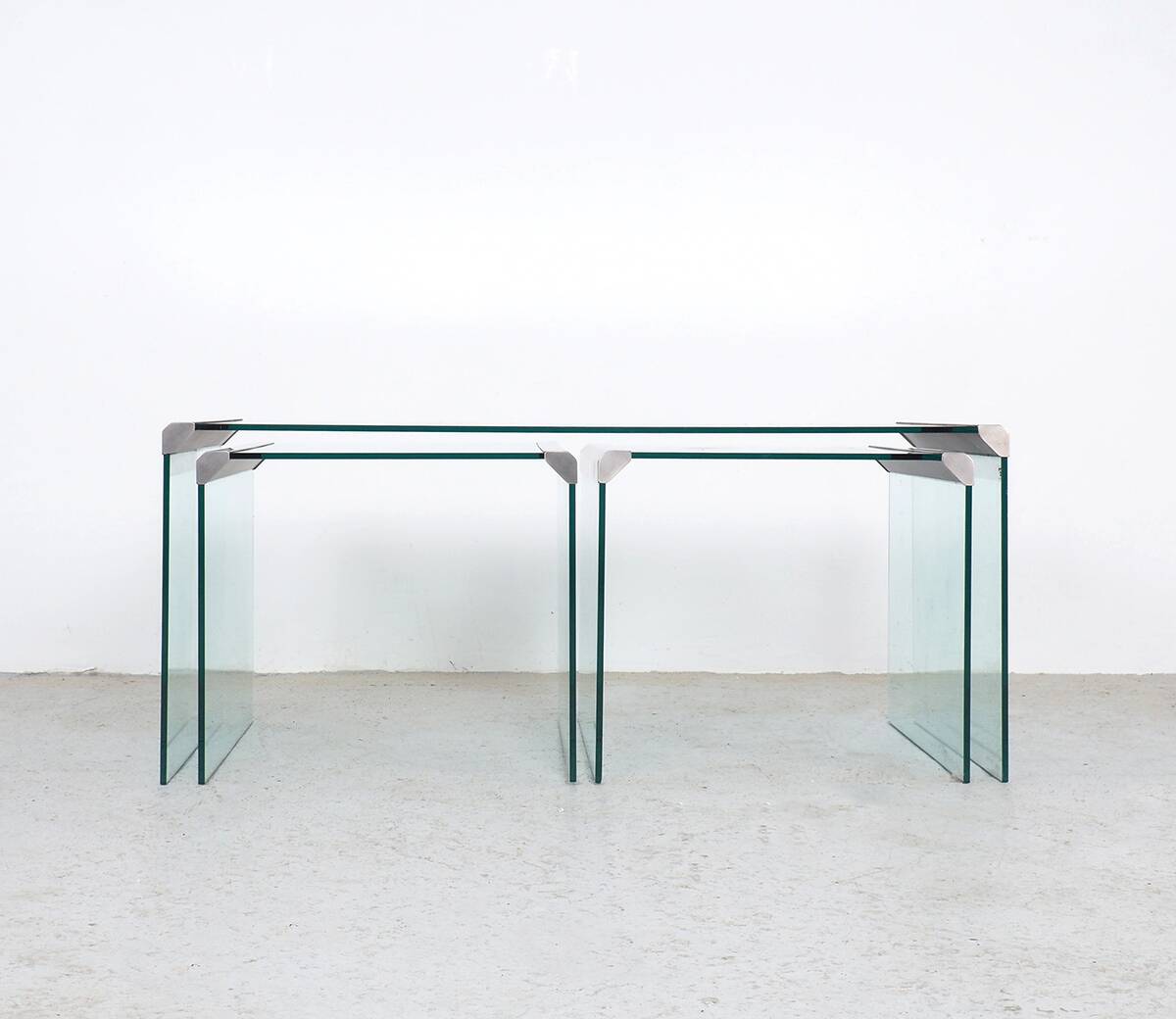 T35 Glass Nesting Tables by Pierangelo Gallotti for Galotti & Radice, 1970s, Set of 3