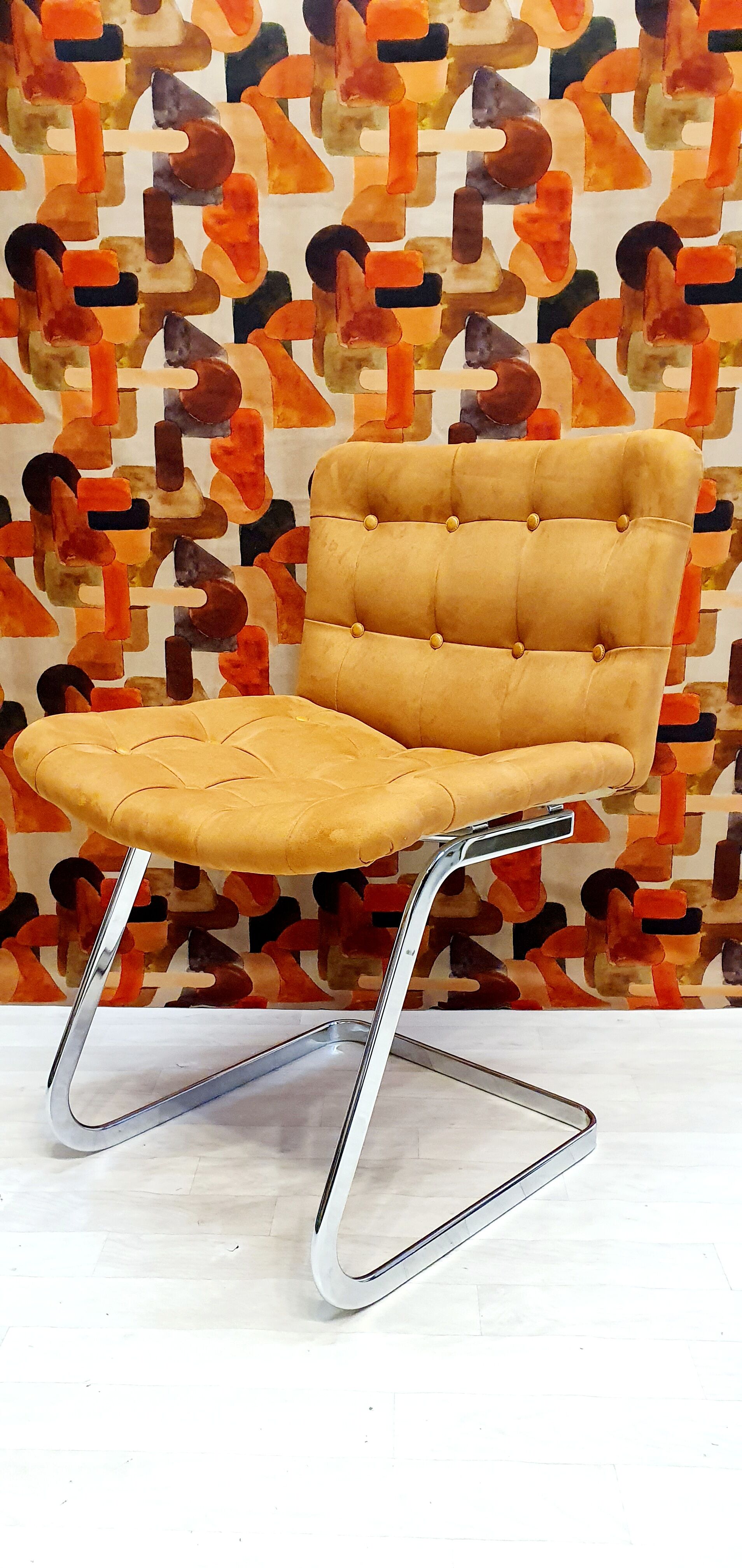 Airborne armchair 'Haussmann'