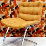 Airborne armchair 'Haussmann'