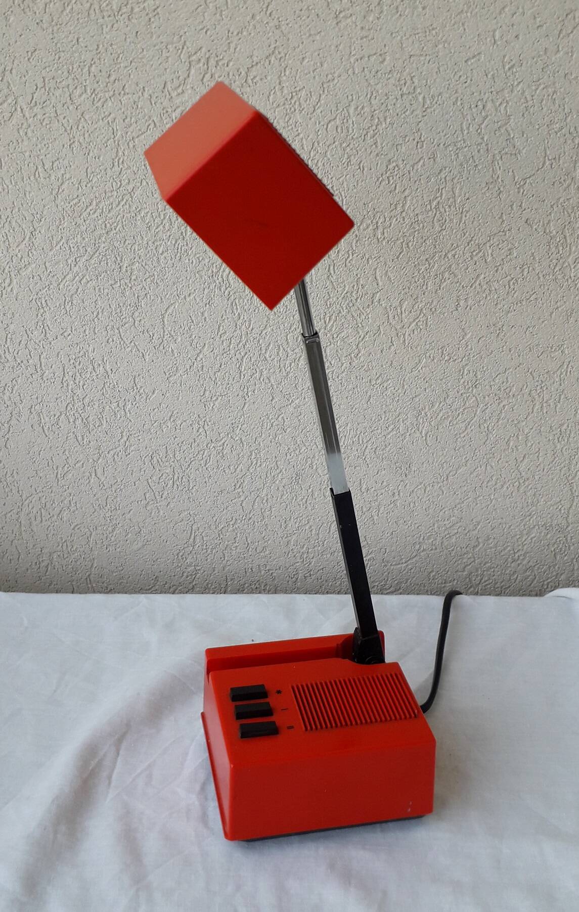 Lampe ou applique télescopique rouge