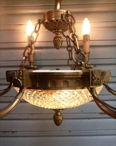 Exceptional bronze chandelier with 6 lights in Louis XIII style, in working condition - 7.5 kg