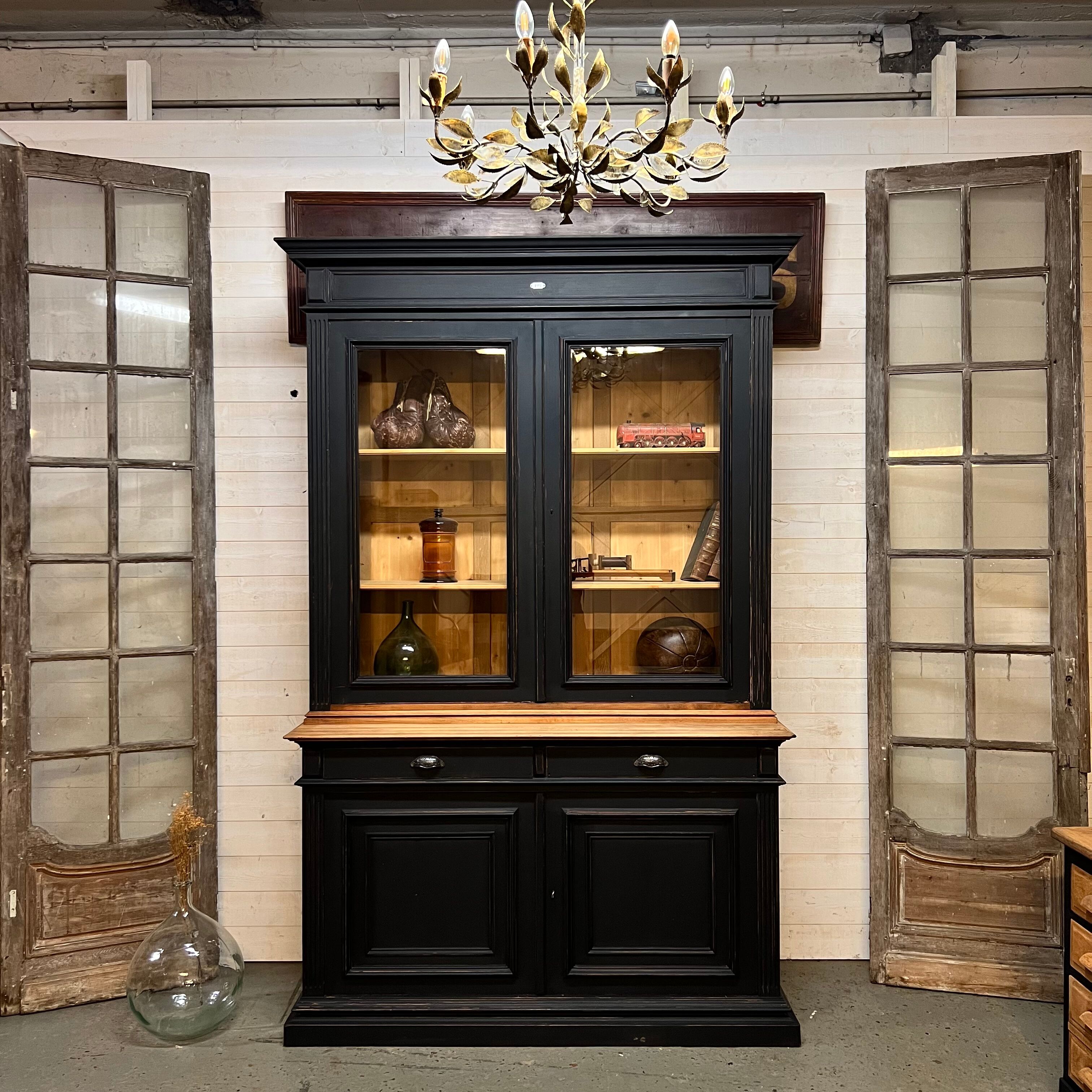 Vessel two solid wood bodies