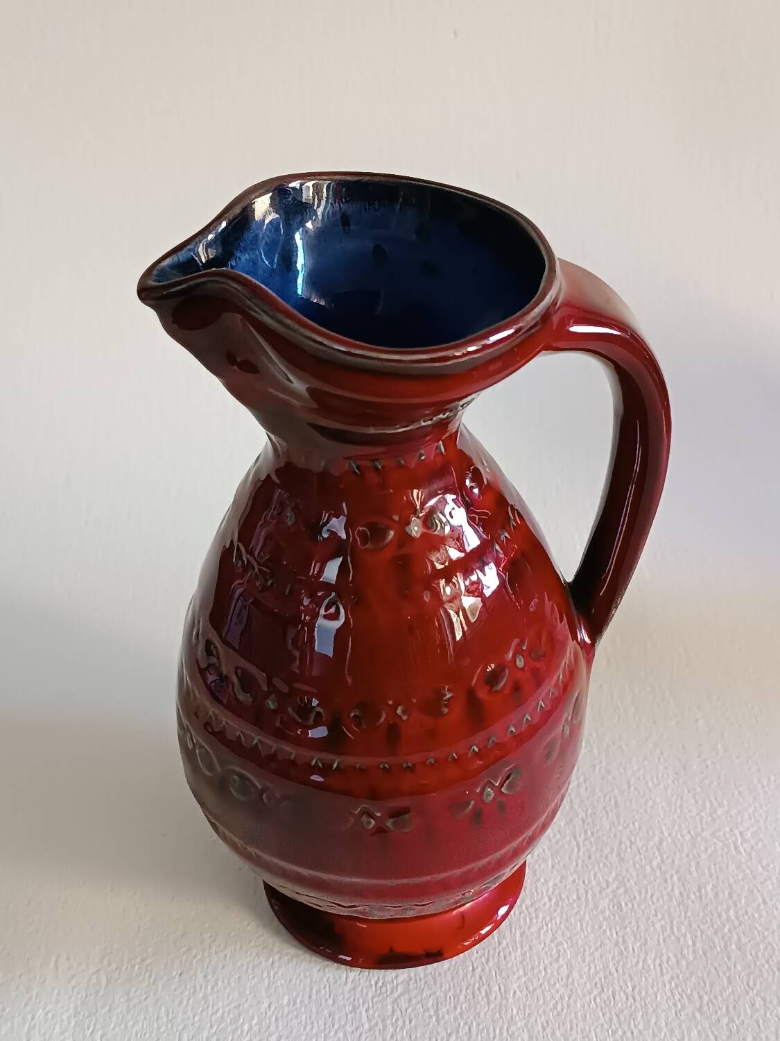 Aldo Londi red pitchers