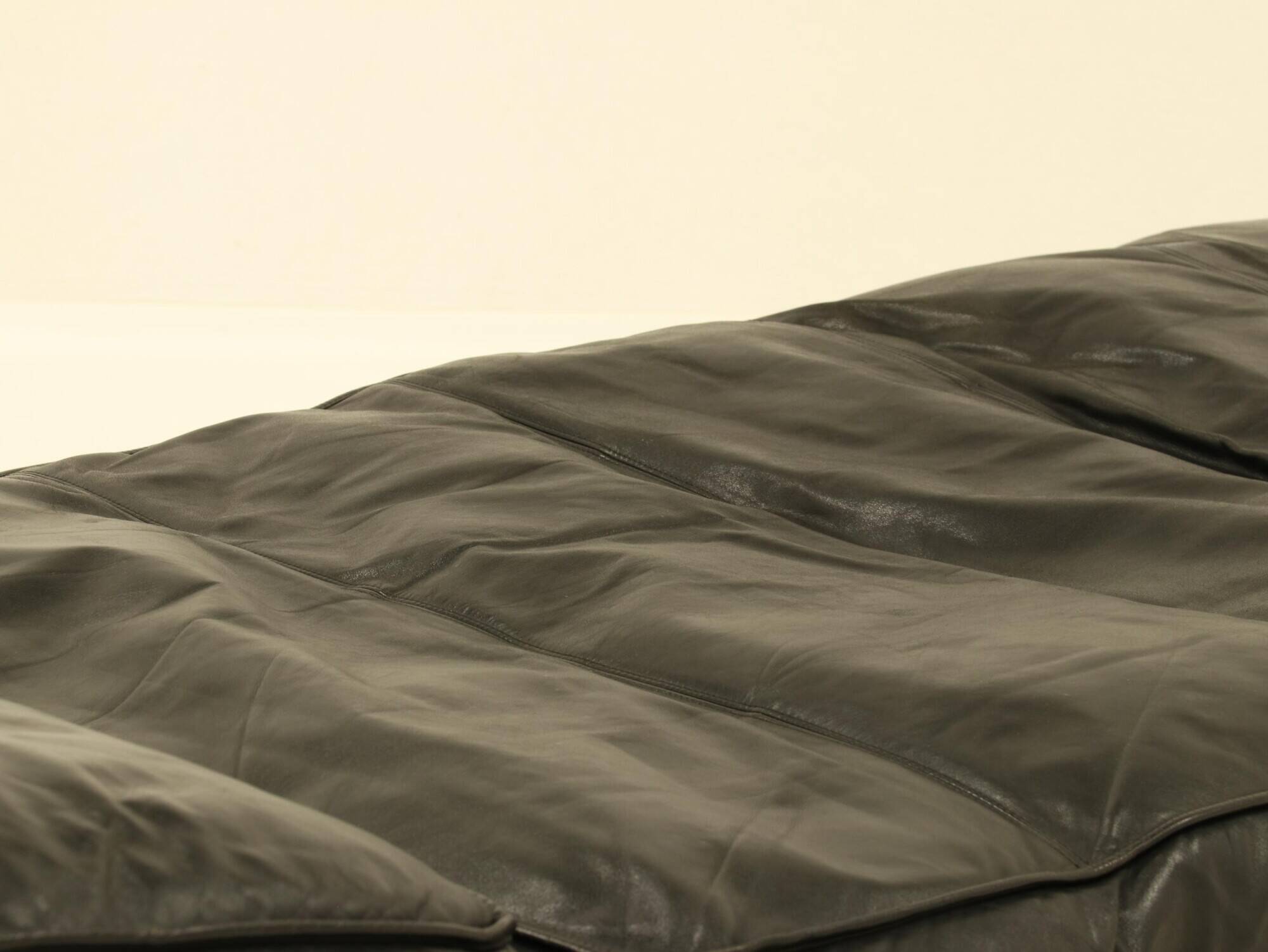 Daybed by Zanotta in black leather