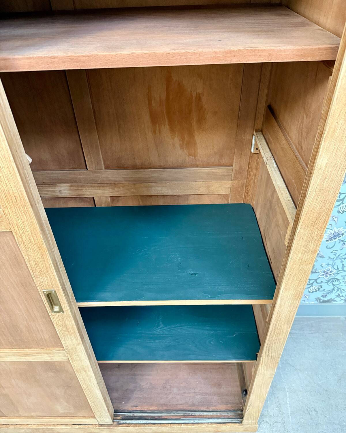 Large Art Deco wardrobe with sliding doors (renovated)