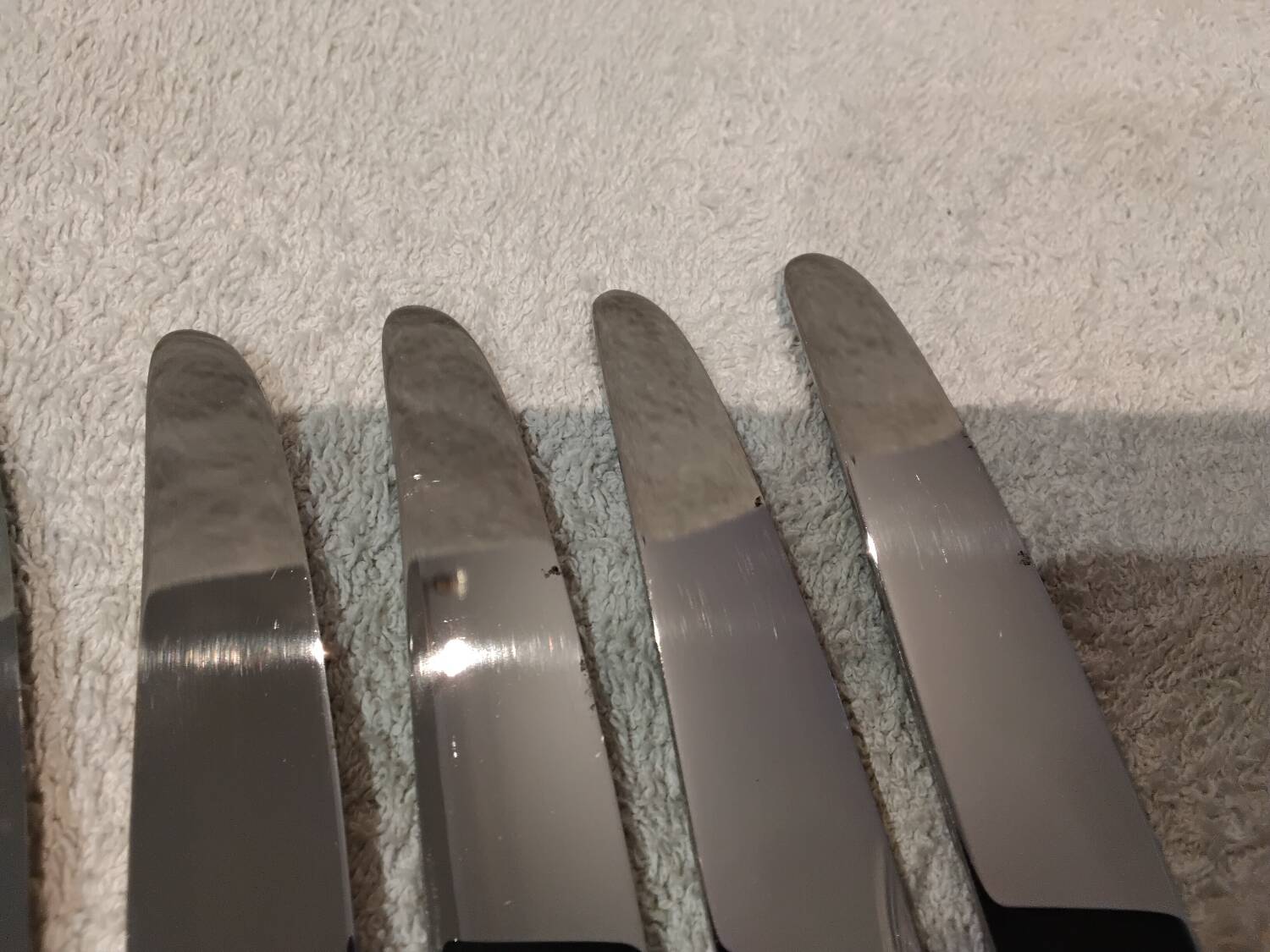 12 silver-plated dessert knives by Christofle Vendôme, 19.7cm