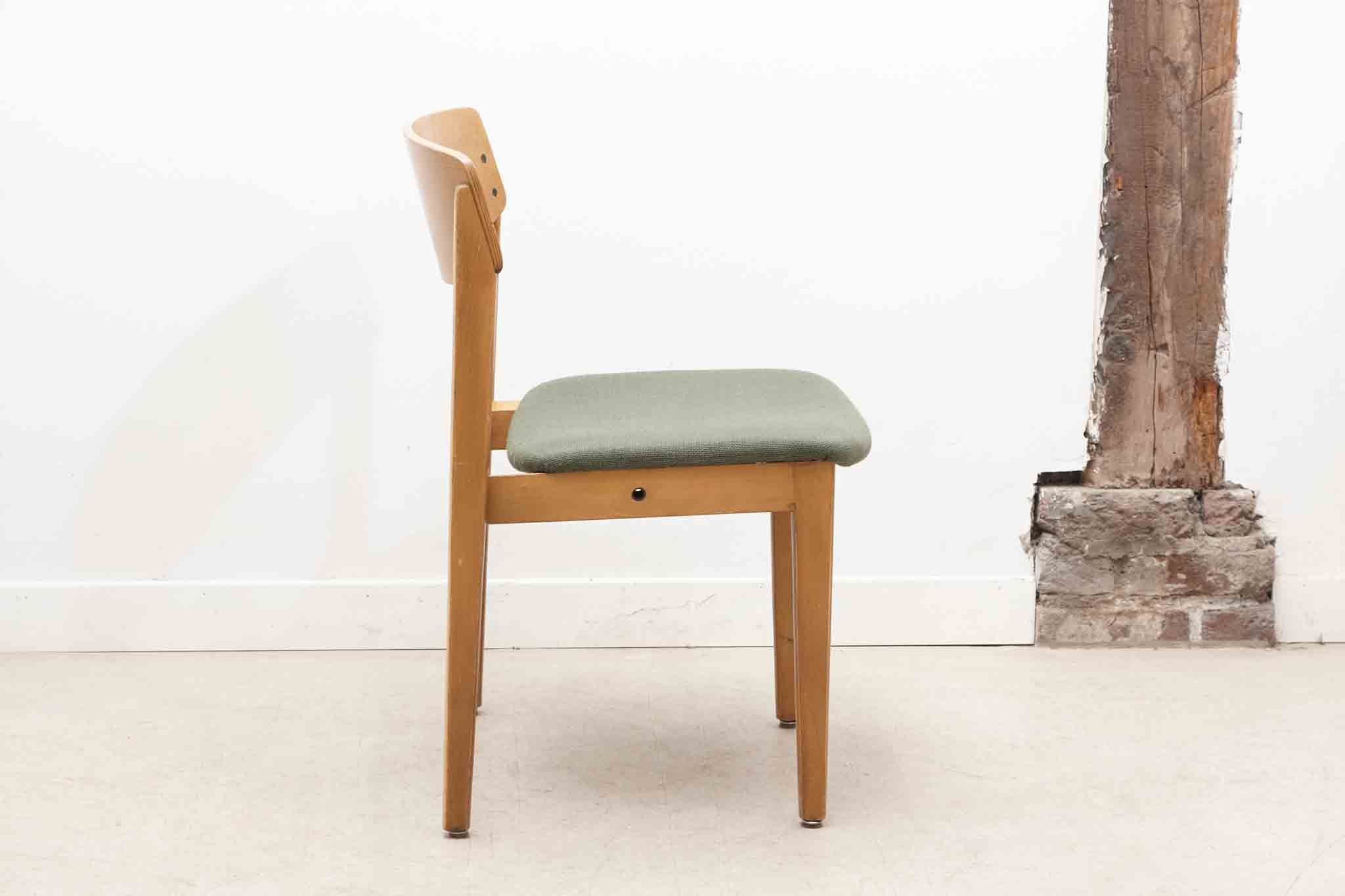 Scandinavian style bistro chair in oak and green