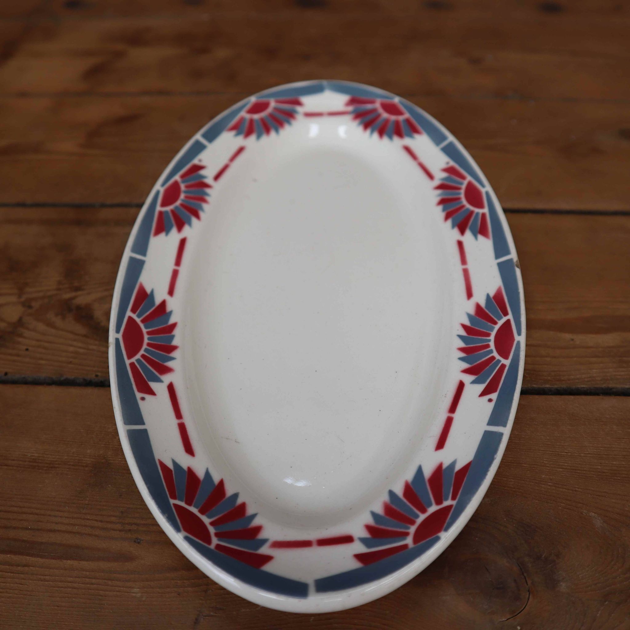 Old oval earthenware dish "Horizon" St Amand