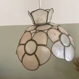 Mother-of-pearl suspension