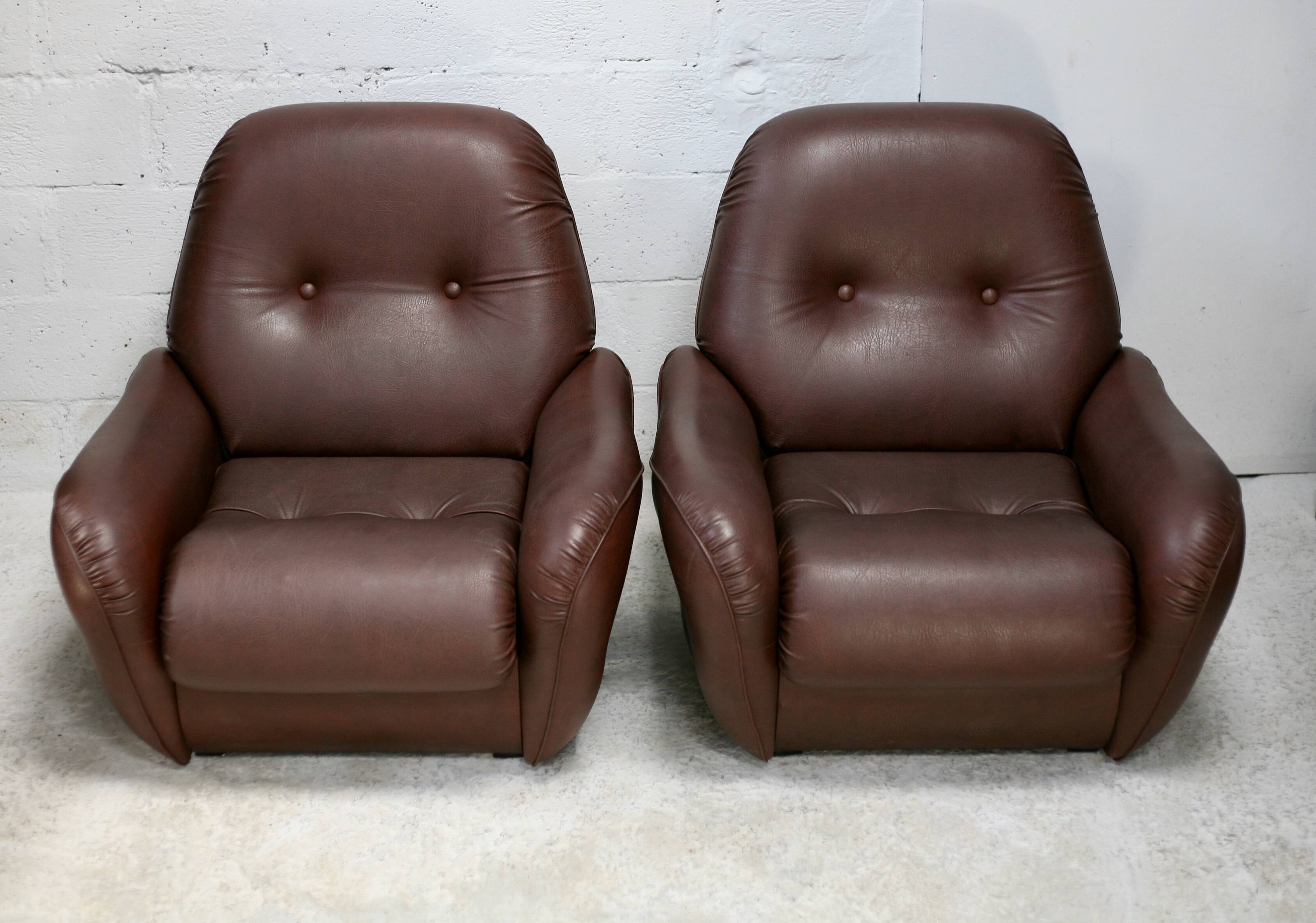 Pair of "space age" armchairs. Circa 1970