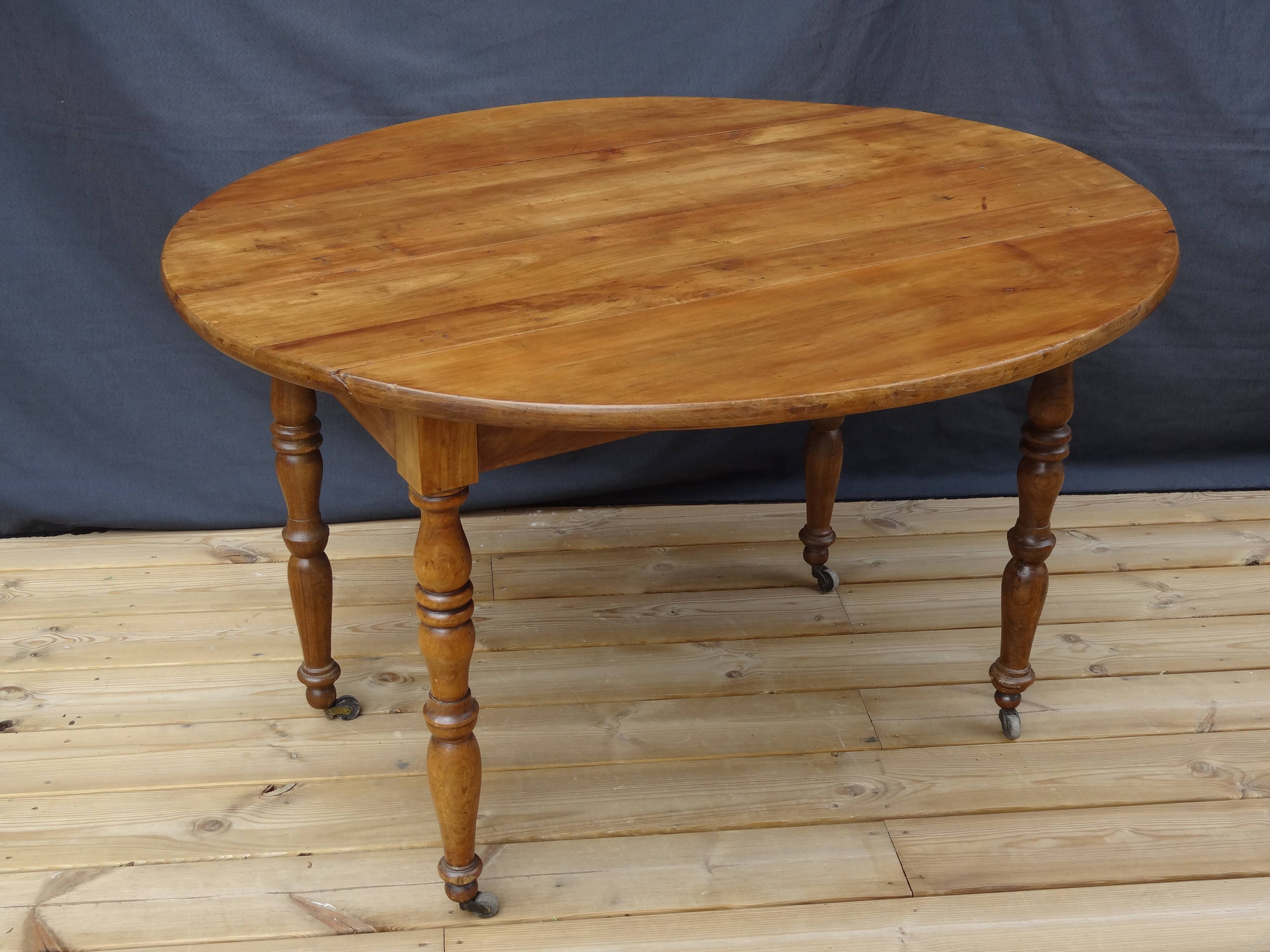 Louis Philippe oval table with flaps, cherry wood Ø120-108 x 74 cm