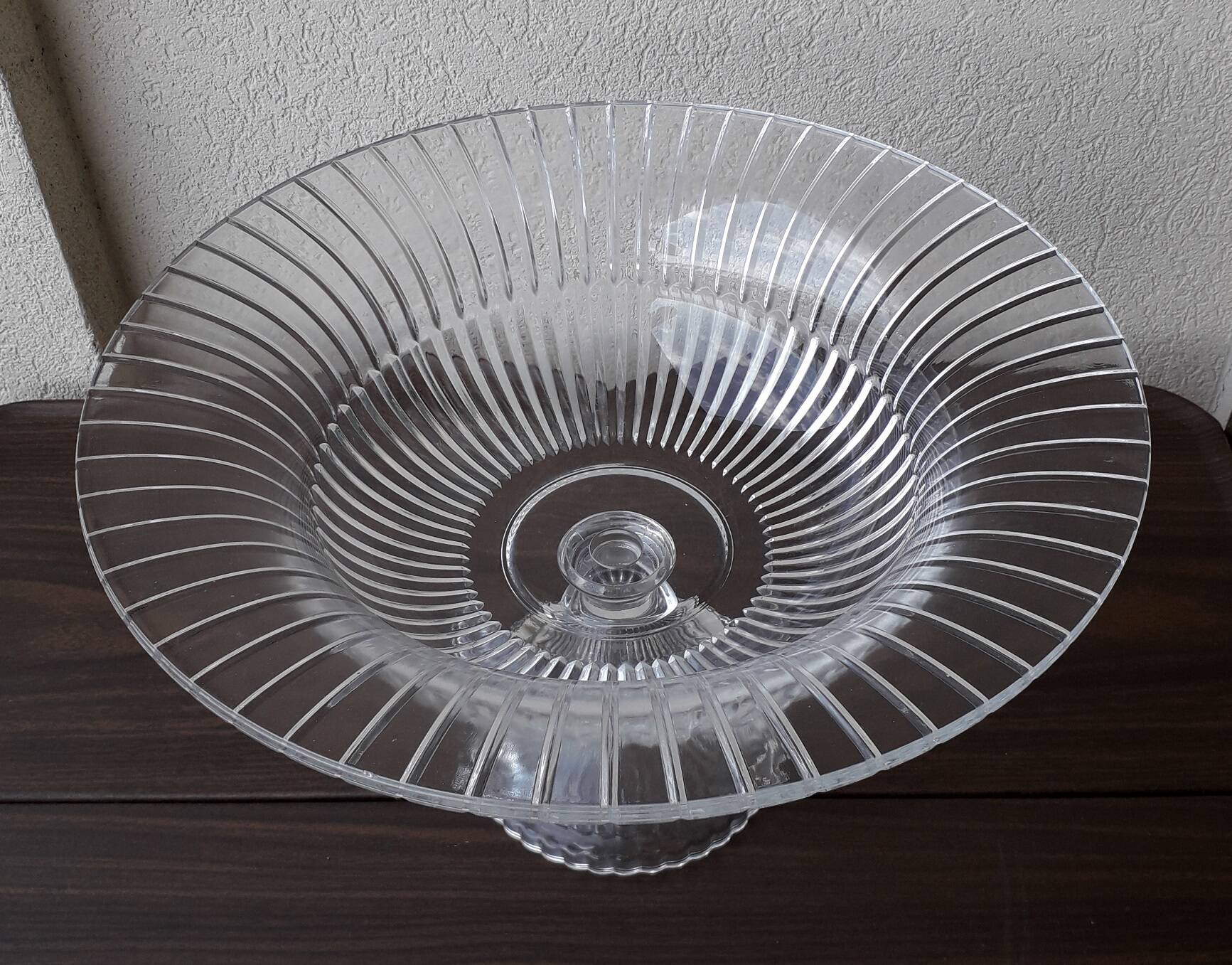 Glass footed bowl