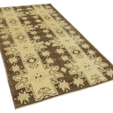 1950s hand-knotted turkish beige rug 135 cm x 236 cm