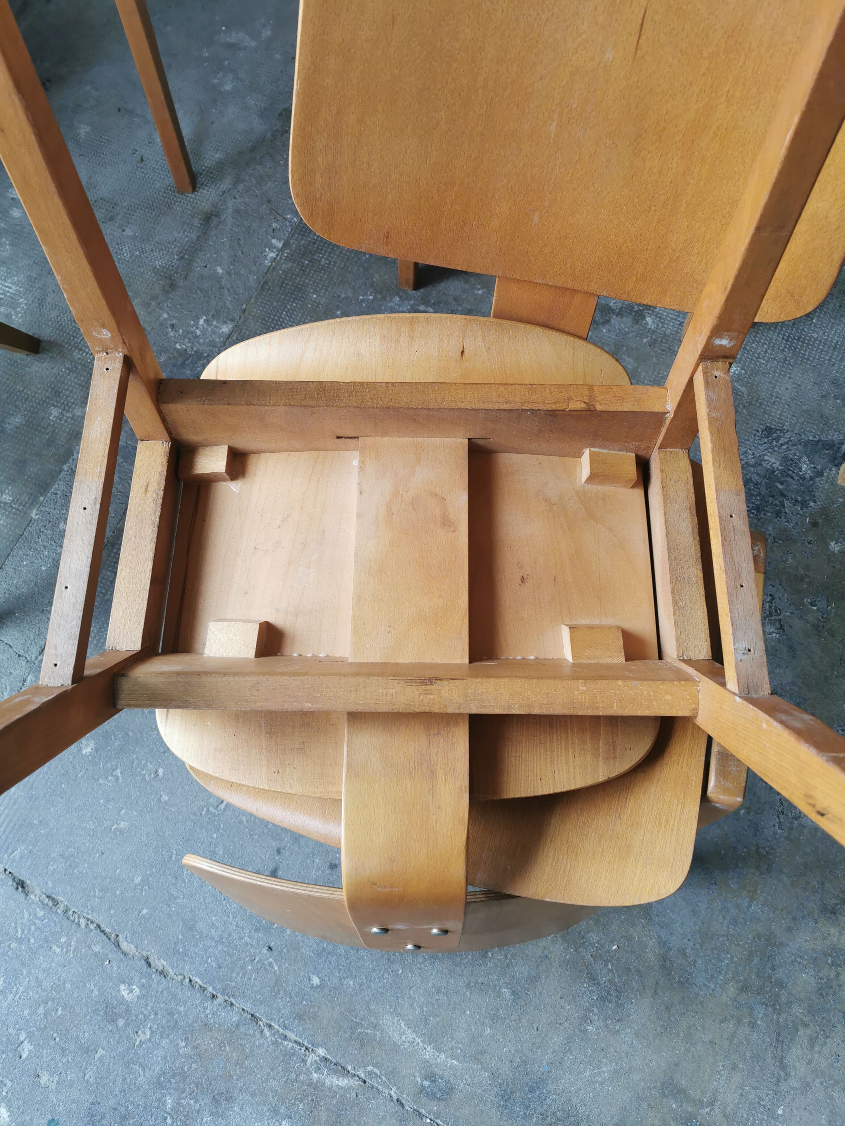 Set of 6 stackable Scandinavian chairs