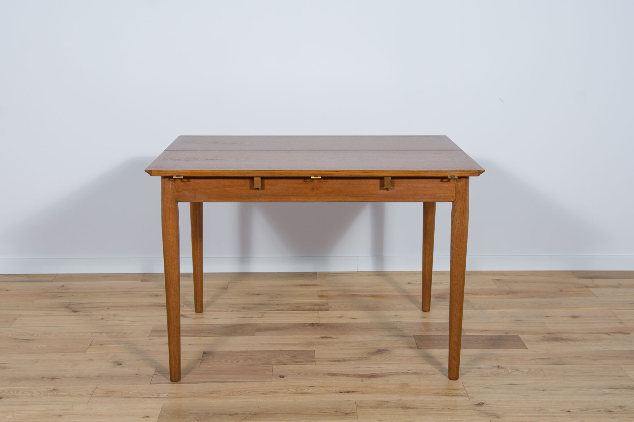 Table à manger extensible en teck, années 1960