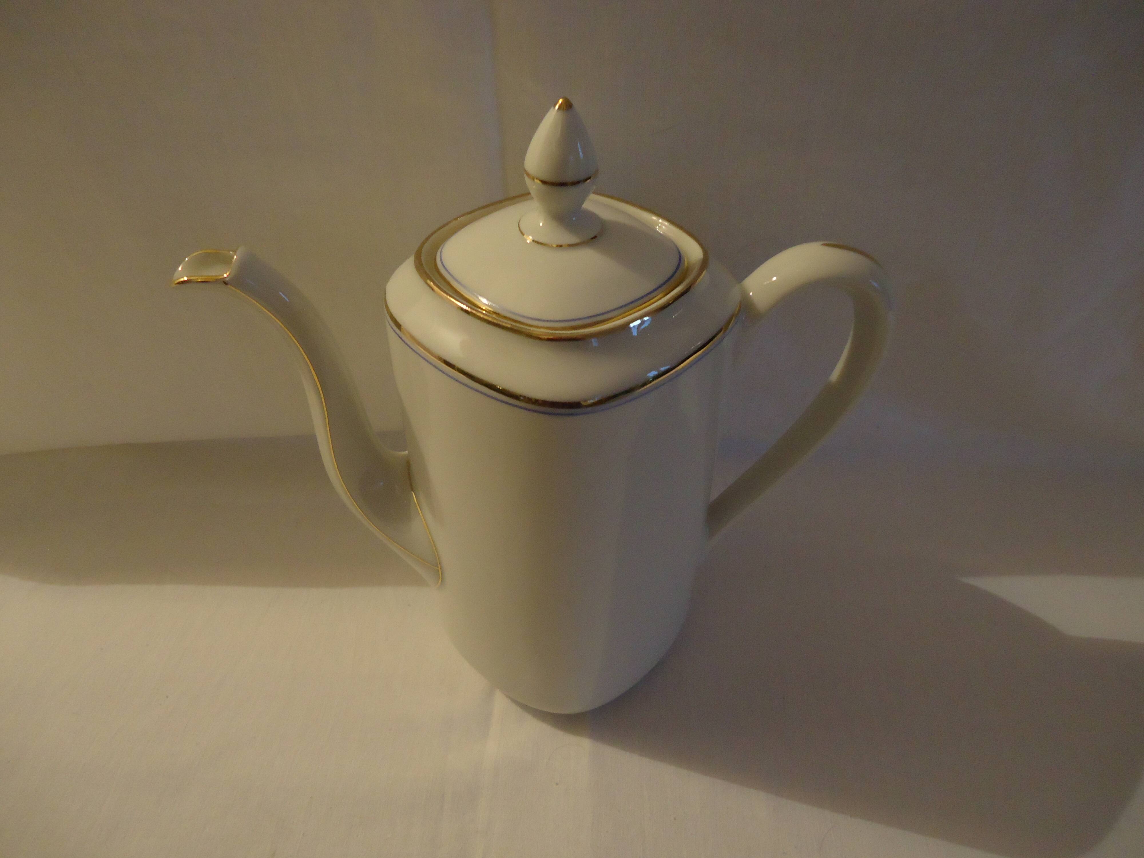 Theière verseuse porcelaine de Limoges
