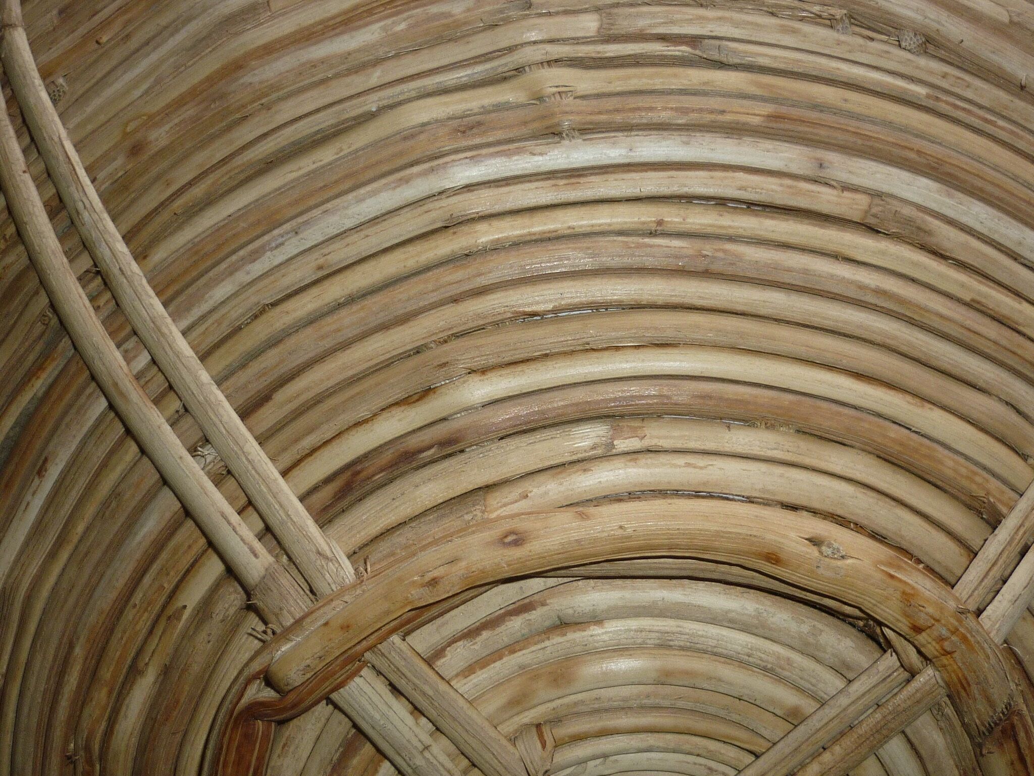 Bauhaus rattan basket from 1960