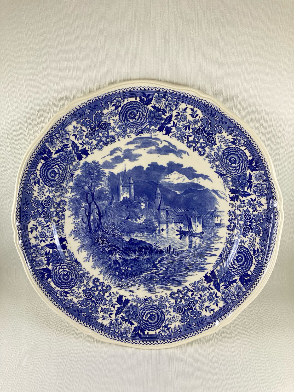 Large Round Dish Villeroy and Boch Burgenland blue