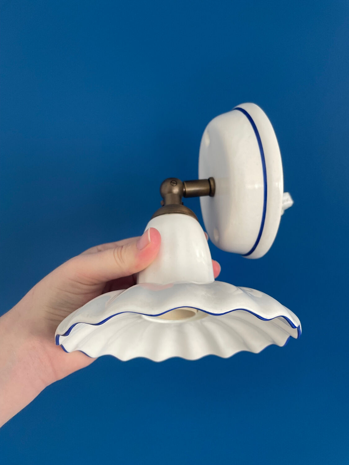Wall lamp in blue and white porcelain made in italiy