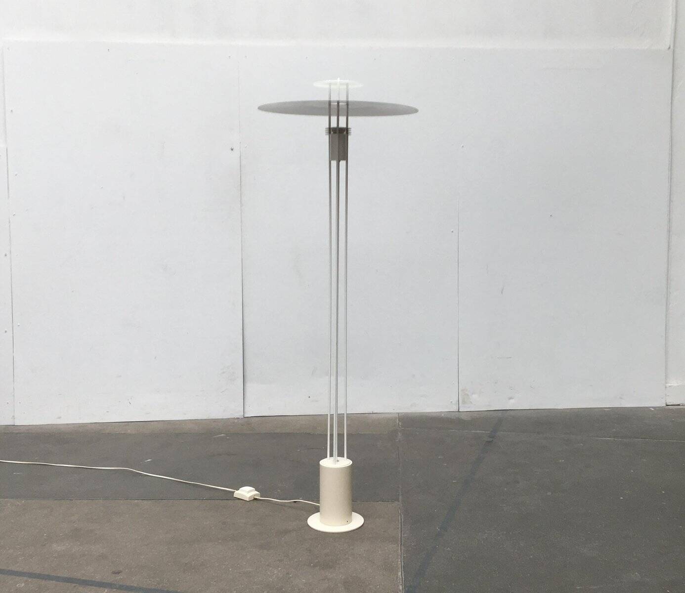 Lampadaire en métal danois de Frandsen, 1989