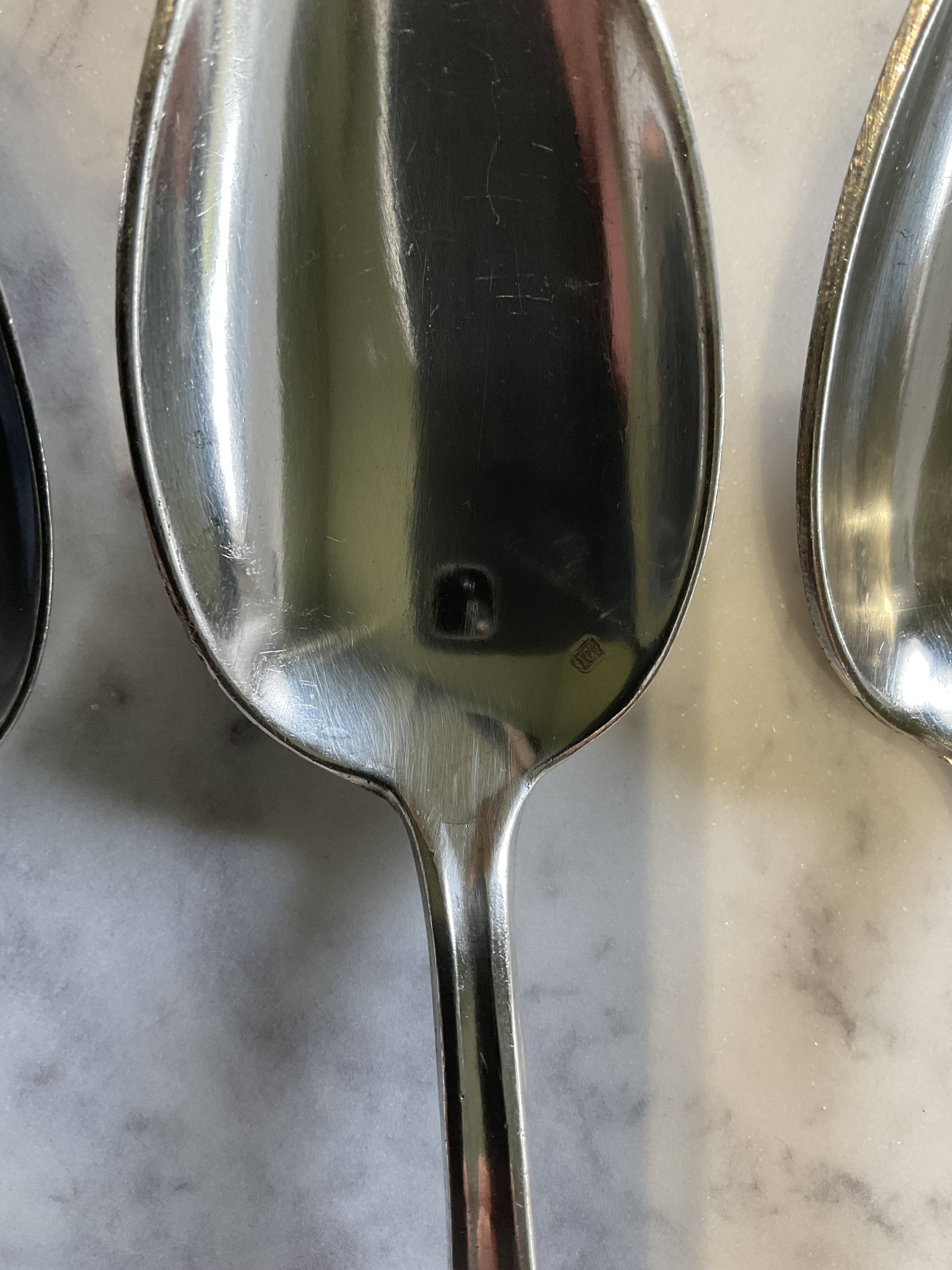 Set of 12 tablespoons. Art Deco. Silver-plated metal.