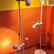 Paire de lampes de sol italiennes multi-réglables avec 2 projecteurs, années 1970.