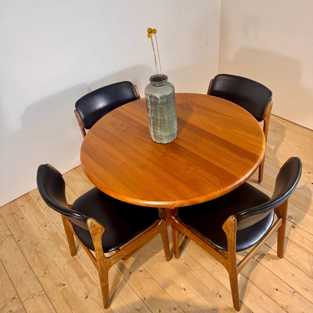 Table à manger ronde extensible en teck, années 1960