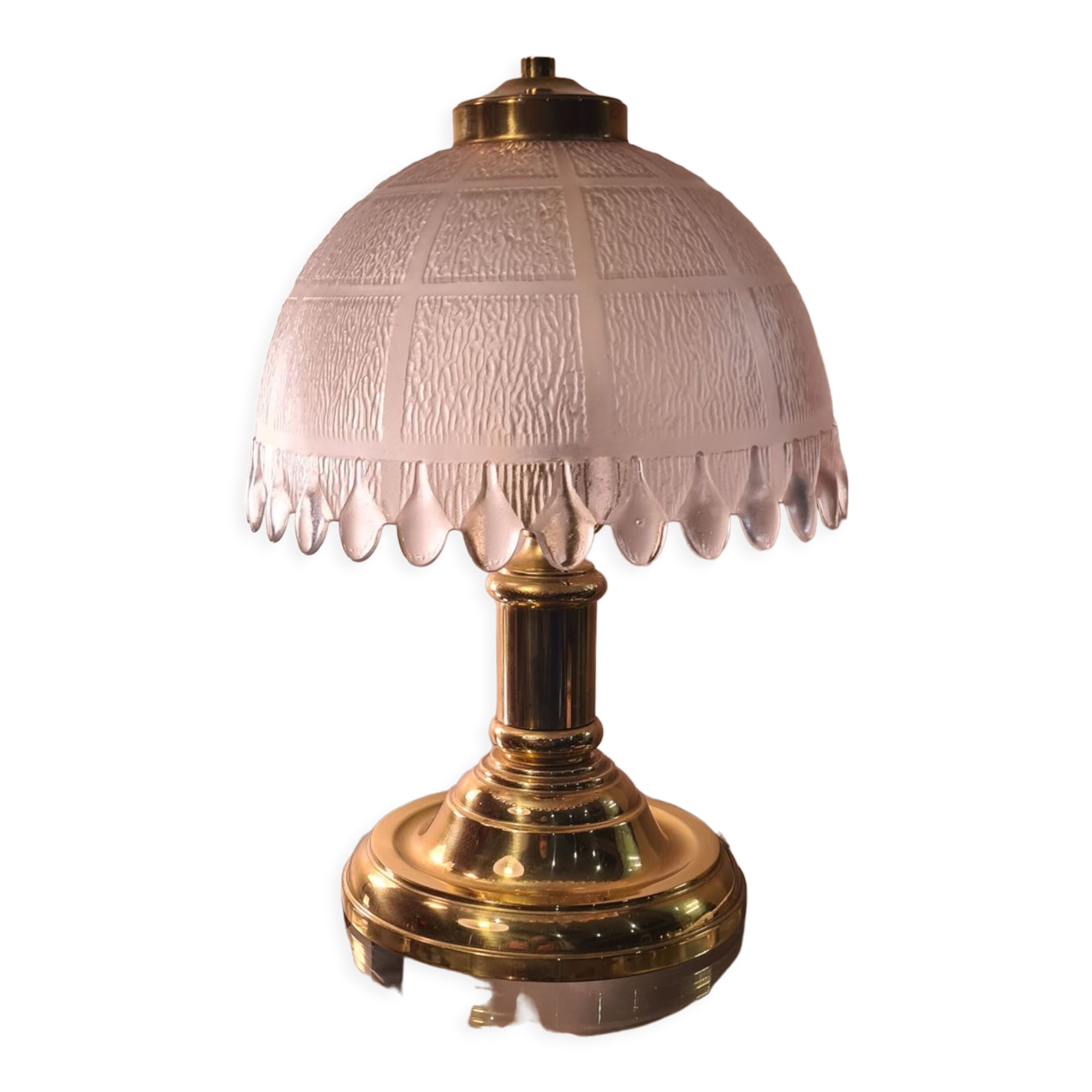 Delux lamp 1970 A 80 gold chrome ,,,,,and molded glass 31x22 very good condition