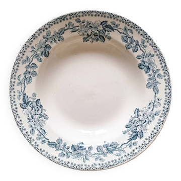 Deep iron earthenware plate, Saint Amand, Guadeloupe model