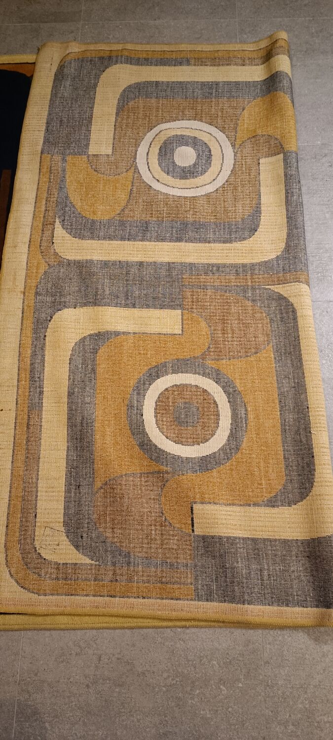 Tapis space age, années 70, couleur rare.