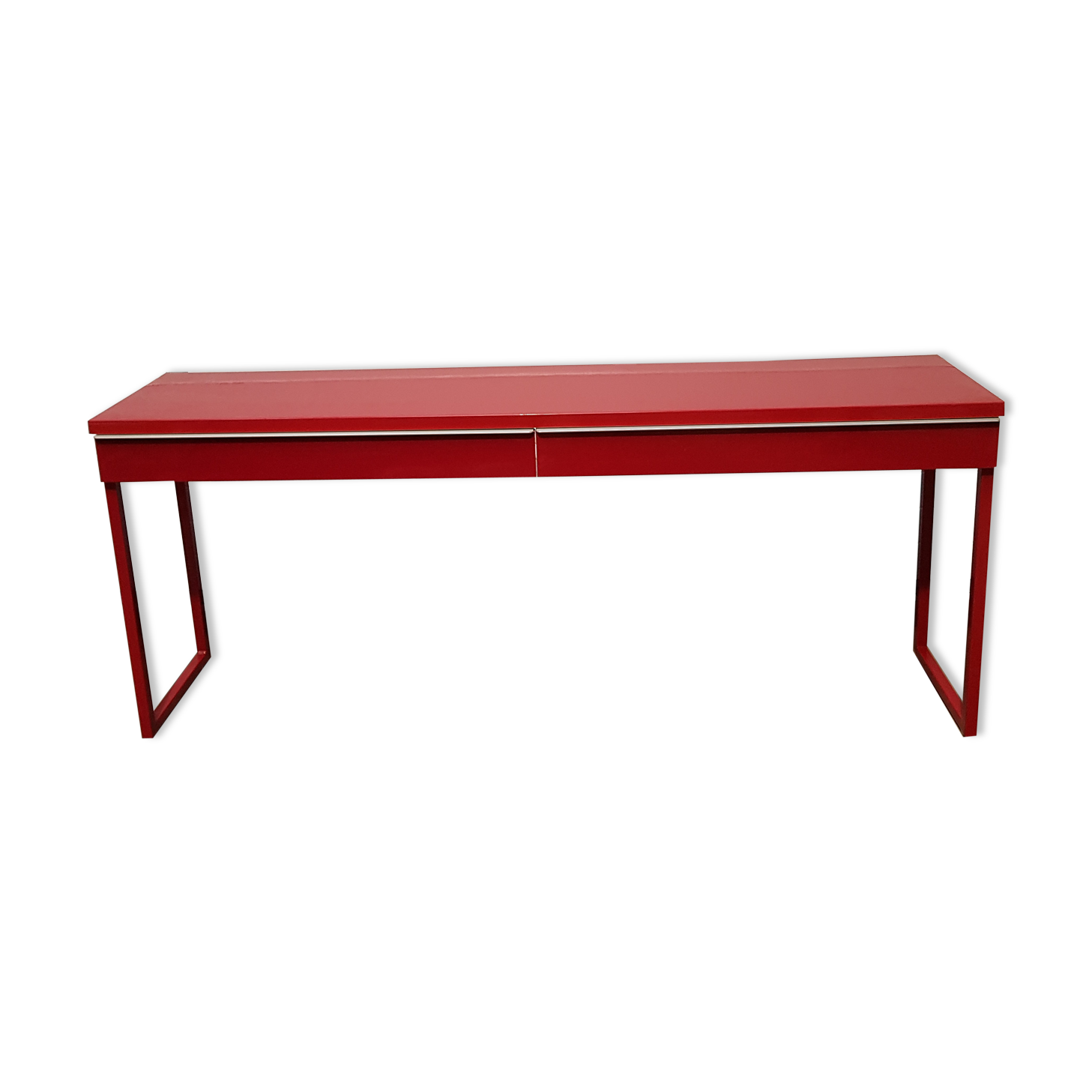Red metal console