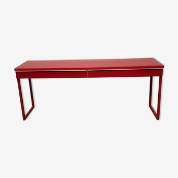 Red metal console