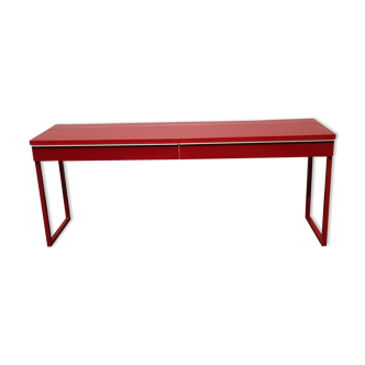 Red metal console