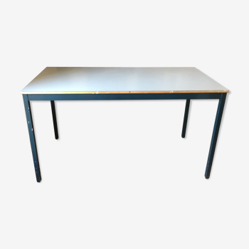 Formica table desk