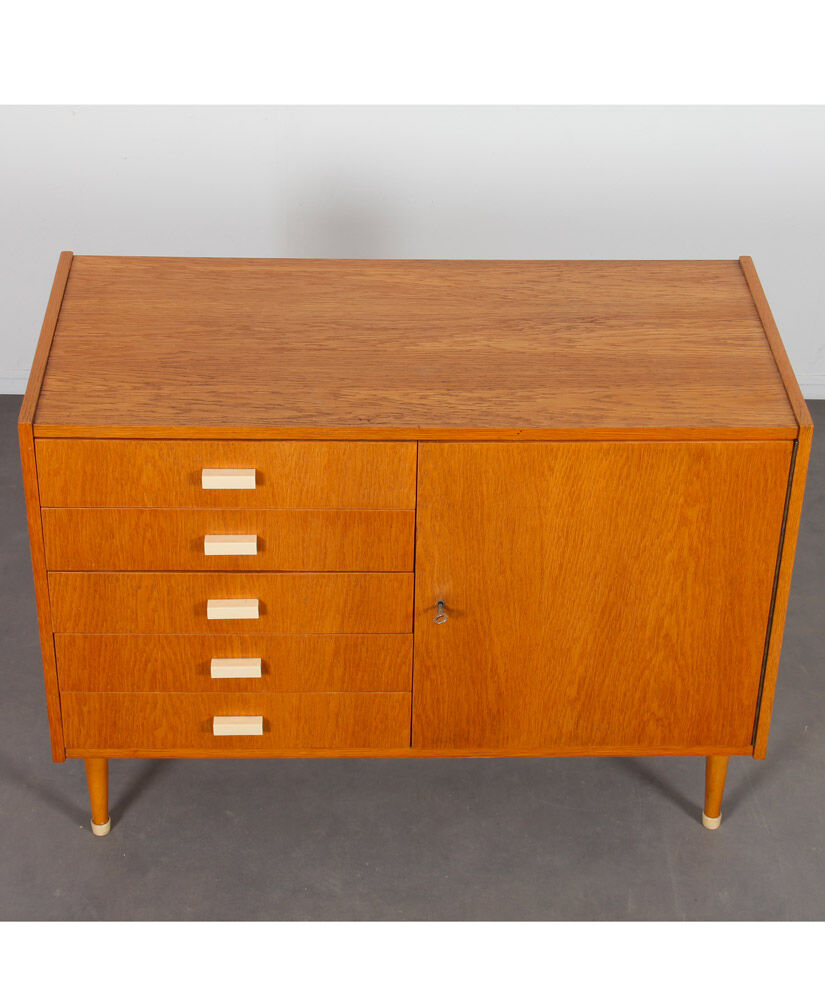 Commode éditée par Zapadoslovenske Nabytkarske Zavody, 1963