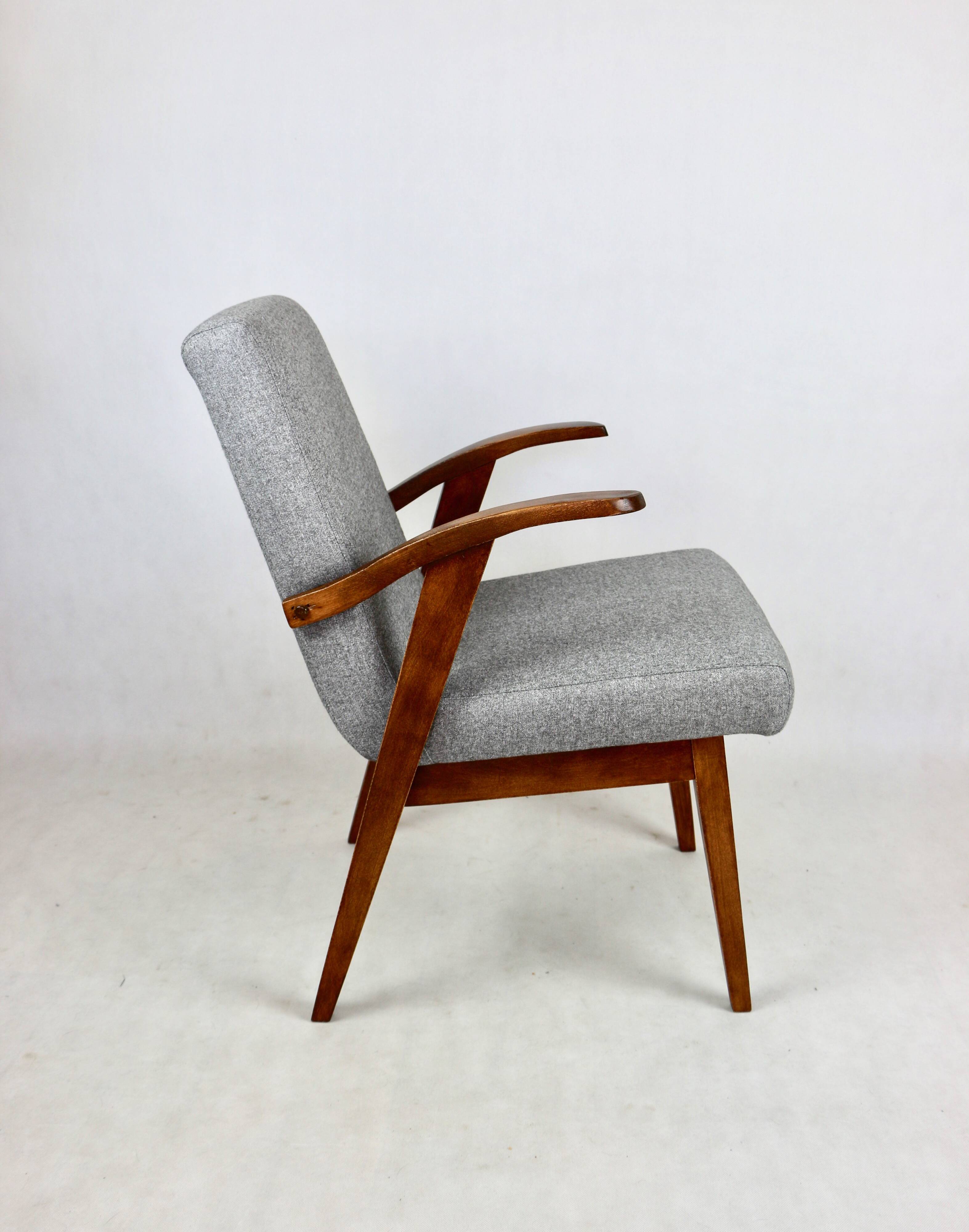 Set of  vintage armchairs chairs 300-123, design by M. Puchała - grey herringbone