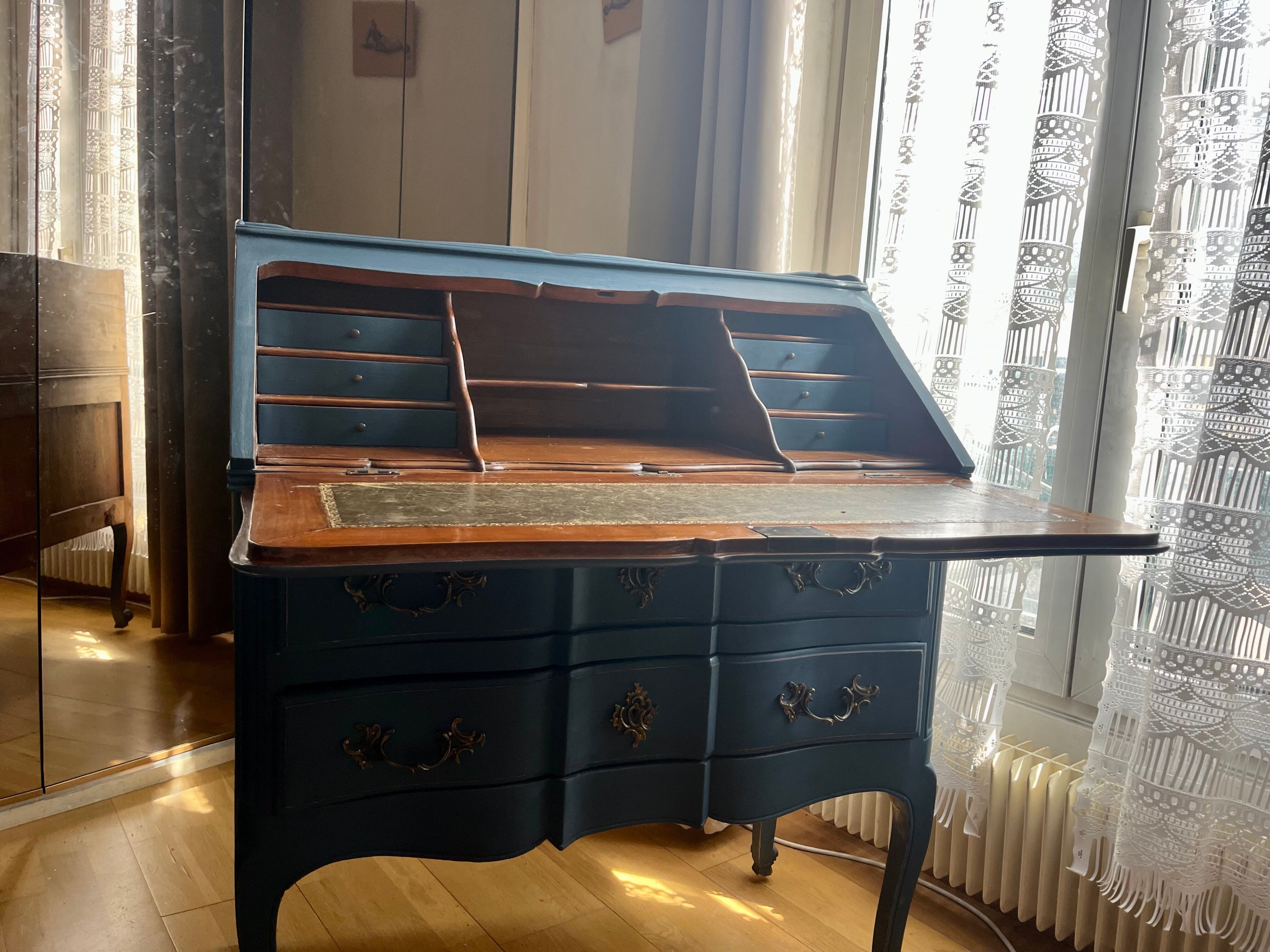 Secrétaire classique bleu Louis XV