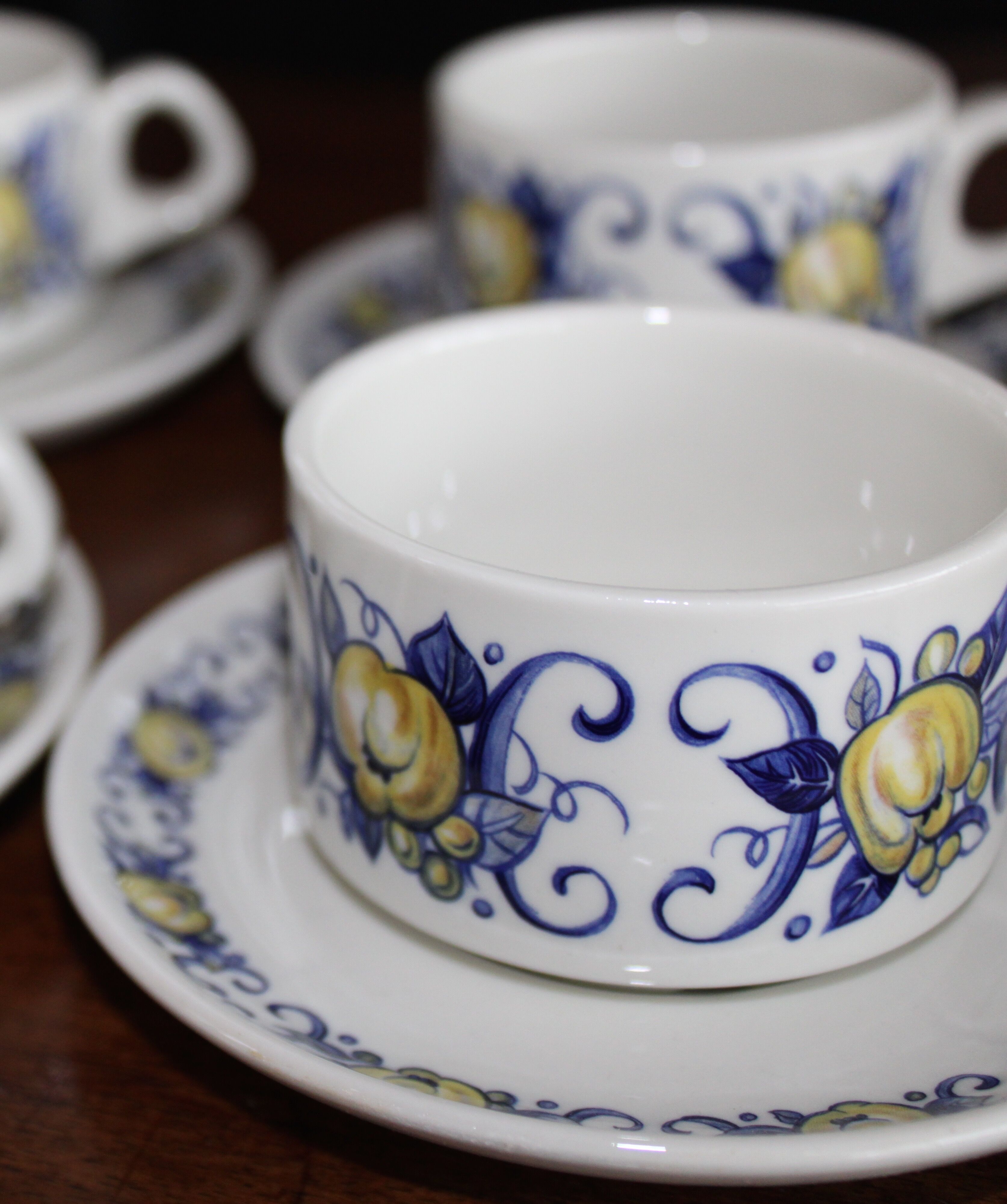 Villeroy and Boch Cadiz Clacquesin porcelain espresso cups